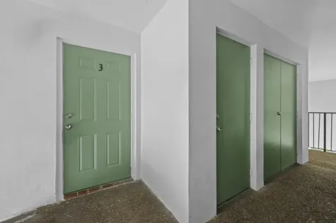 5400 Nw 18th Street Lauderhill FL 33313