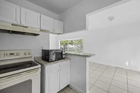 5400 Nw 18th Street Lauderhill FL 33313