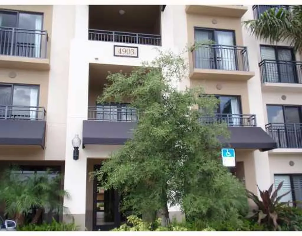 4903 Midtown Lane Palm Beach Gardens FL 33418