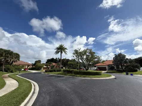 9050 Cypress Hollow Drive Palm Beach Gardens FL 33418