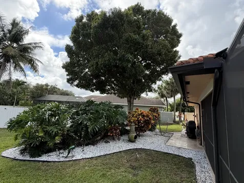9050 Cypress Hollow Drive Palm Beach Gardens FL 33418