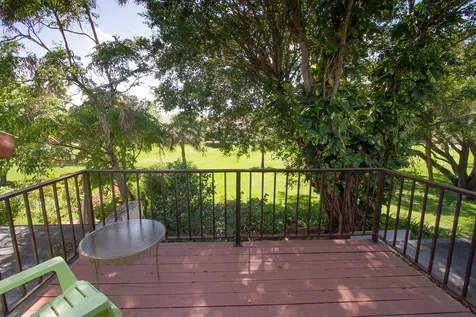 454 Ashwood Place Boca Raton FL 33431