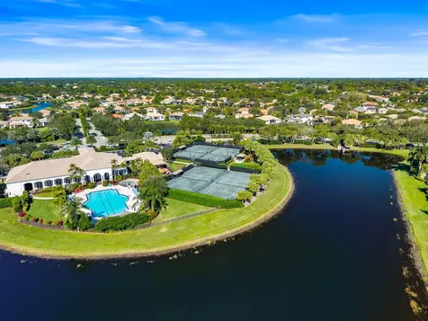 246 Sedona Way Palm Beach Gardens FL 33418