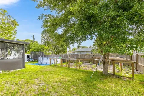 1762 Se Aires Lane Port Saint Lucie FL 34984
