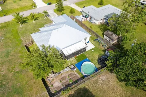 1762 Se Aires Lane Port Saint Lucie FL 34984