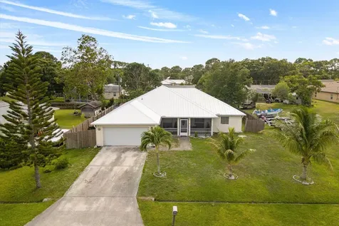 1762 Se Aires Lane Port Saint Lucie FL 34984