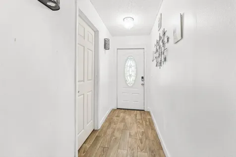 1762 Se Aires Lane Port Saint Lucie FL 34984