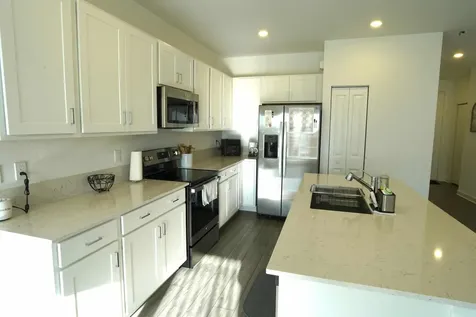 870 Se Grovebush Lane Port Saint Lucie FL 34984