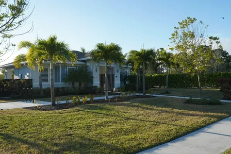 870 Se Grovebush Lane Port Saint Lucie FL 34984