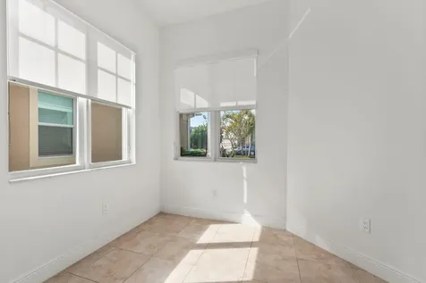 9189 Sw Pepoli Way Port Saint Lucie FL 34987