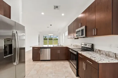 9189 Sw Pepoli Way Port Saint Lucie FL 34987