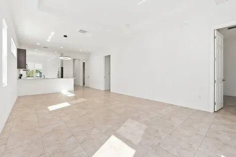 9189 Sw Pepoli Way Port Saint Lucie FL 34987