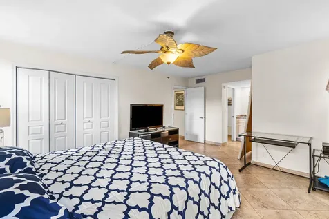3505 Oaks Way Pompano Beach FL 33069