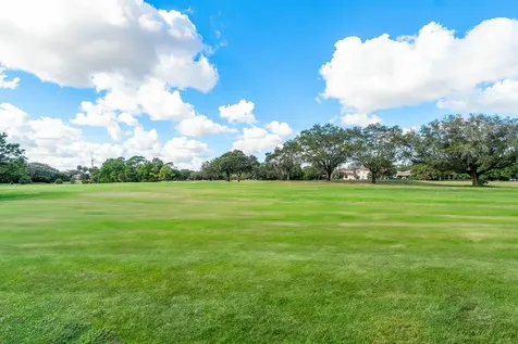 3505 Oaks Way Pompano Beach FL 33069