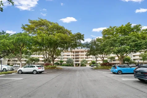 3505 Oaks Way Pompano Beach FL 33069