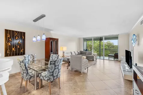 3505 Oaks Way Pompano Beach FL 33069