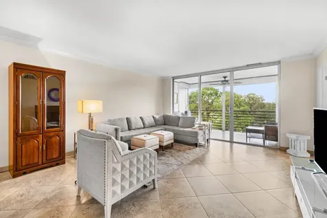 3505 Oaks Way Pompano Beach FL 33069