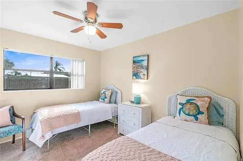 1370 4th Court Vero Beach FL 32960