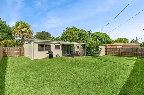 1370 4th Court Vero Beach FL 32960