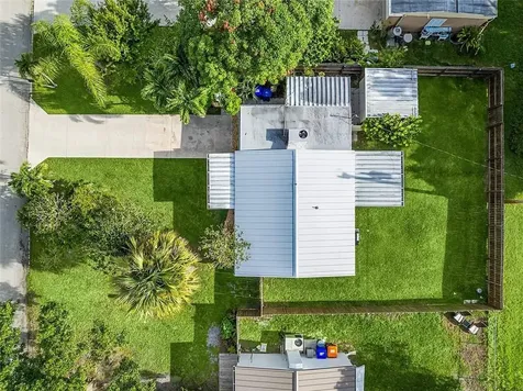 1370 4th Court Vero Beach FL 32960