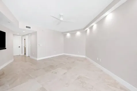 3101 S Ocean Drive Hollywood FL 33019