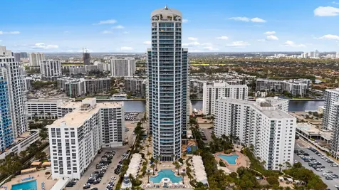 3101 S Ocean Drive Hollywood FL 33019