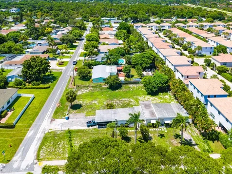 335 Gulfstream Boulevard Boynton Beach FL 33435