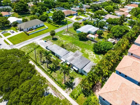 335 Gulfstream Boulevard Boynton Beach FL 33435