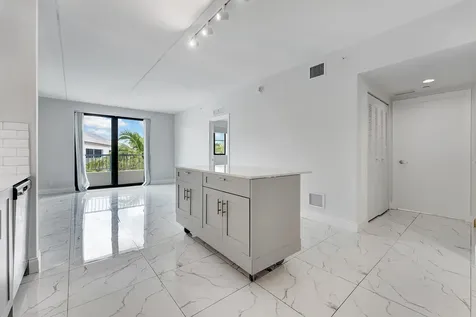 250 W Hidden Valley Boulevard Boca Raton FL 33487