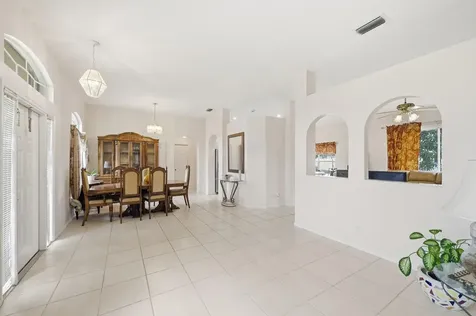 120 Venetian Lane Royal Palm Beach FL 33411