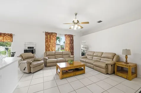 120 Venetian Lane Royal Palm Beach FL 33411