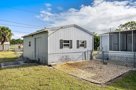 7990 129th Place Sebastian FL 32958