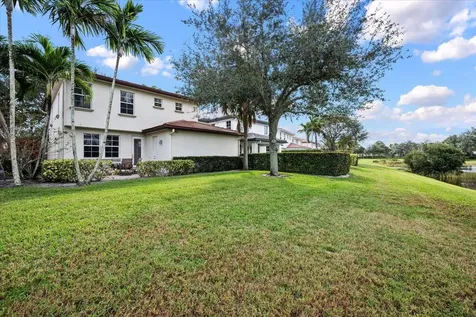 647 Castle Drive Palm Beach Gardens FL 33410