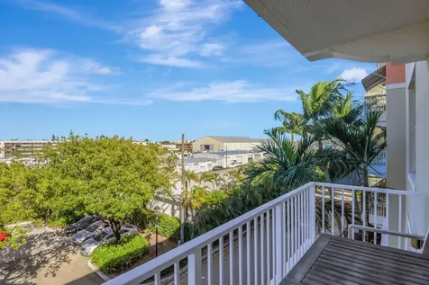 802 W Windward Way Lantana FL 33462