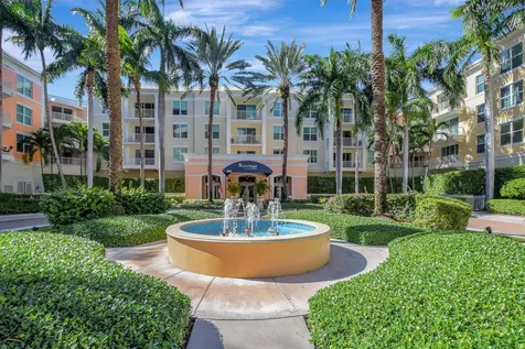 802 W Windward Way Lantana FL 33462