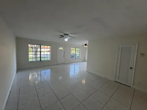 82 Lariat Circle Boca Raton FL 33487