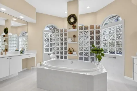 10305 Avenida Del Rio Delray Beach FL 33446
