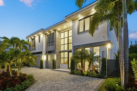 1050 Ne 3rd Avenue Boca Raton FL 33432