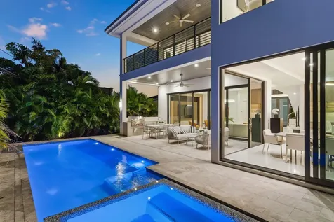1050 Ne 3rd Avenue Boca Raton FL 33432
