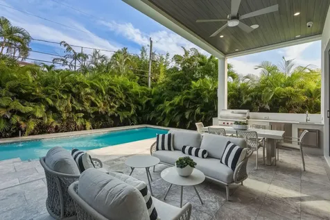 1050 Ne 3rd Avenue Boca Raton FL 33432