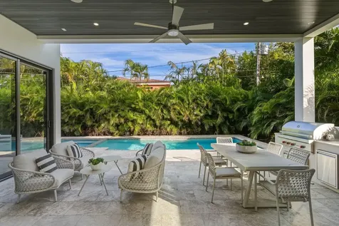 1050 Ne 3rd Avenue Boca Raton FL 33432