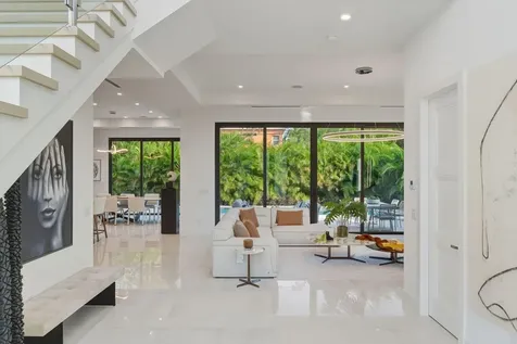 1050 Ne 3rd Avenue Boca Raton FL 33432