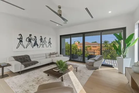 1050 Ne 3rd Avenue Boca Raton FL 33432