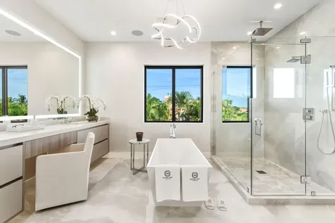 1050 Ne 3rd Avenue Boca Raton FL 33432