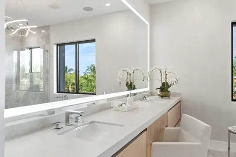 1050 Ne 3rd Avenue Boca Raton FL 33432