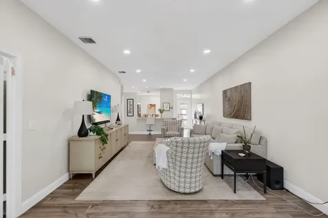 10672 Royal Caribbean Circle Boynton Beach FL 33437