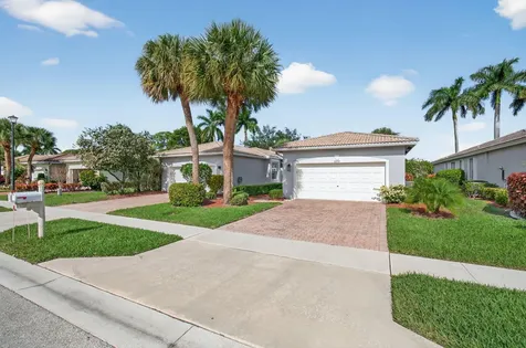 10672 Royal Caribbean Circle Boynton Beach FL 33437