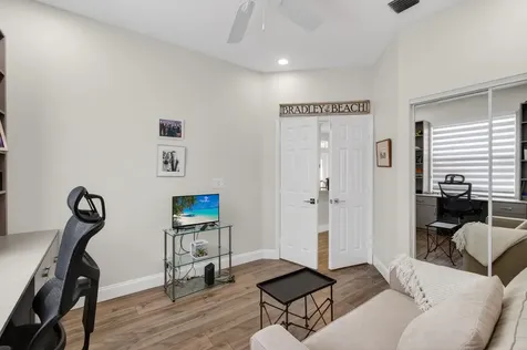 10672 Royal Caribbean Circle Boynton Beach FL 33437