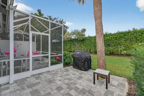 10672 Royal Caribbean Circle Boynton Beach FL 33437