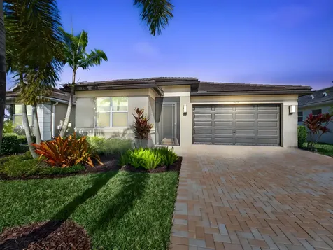 13653 Sw Oceanus Boulevard Port Saint Lucie FL 34987